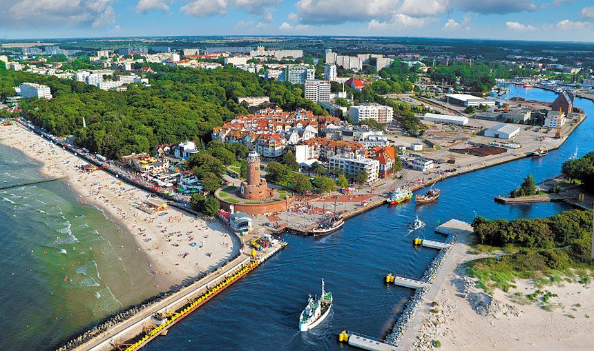 Koobrzeg - port i nadmorska promenada - panorama