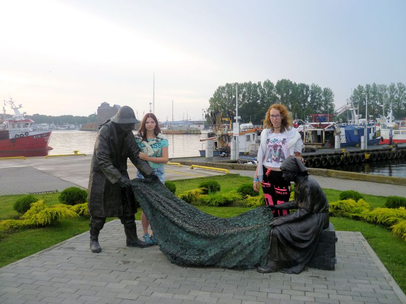 Bosman - zwiedzamy Koobrzeg - pomnik Rybaka i Rybaczki