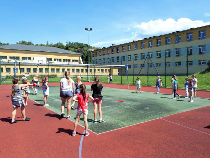 Patelniok - zajcia sportowe na Orliku 