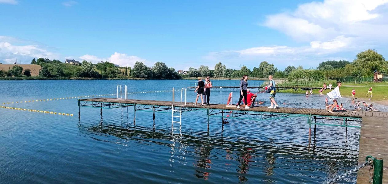 Internat Technikum Lenego - kpielisko nad jeziorem Gboczek