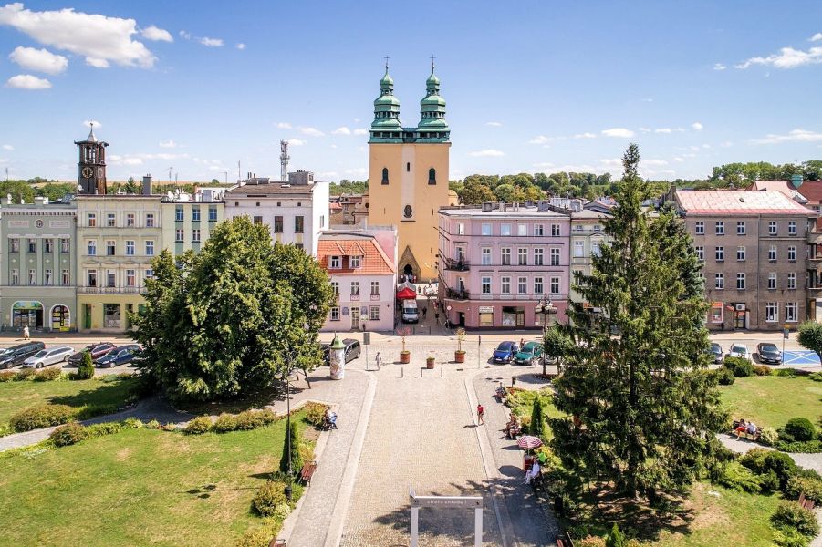 Guchoazy - rynek i koci w. Wawrzyca